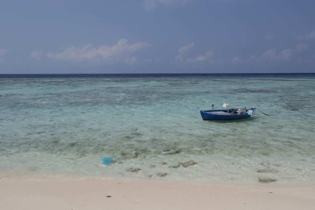 Scuba Inn Omadhoo Экстерьер фото